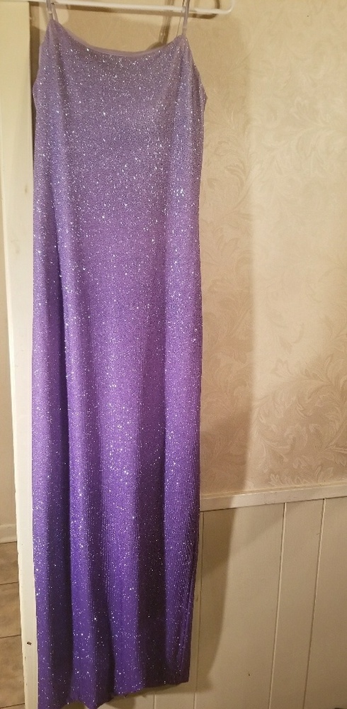 FORMAL DRESS - Picture 6 of 6